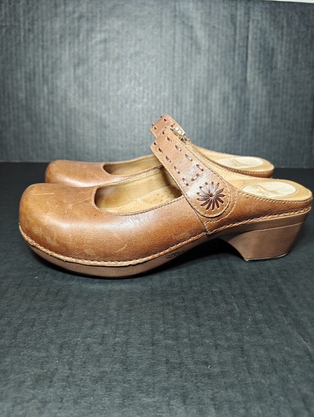 Dansko Solitaire Brown Leather Mary Jane Clog Whipstitched Ankle Strap 10.5-11